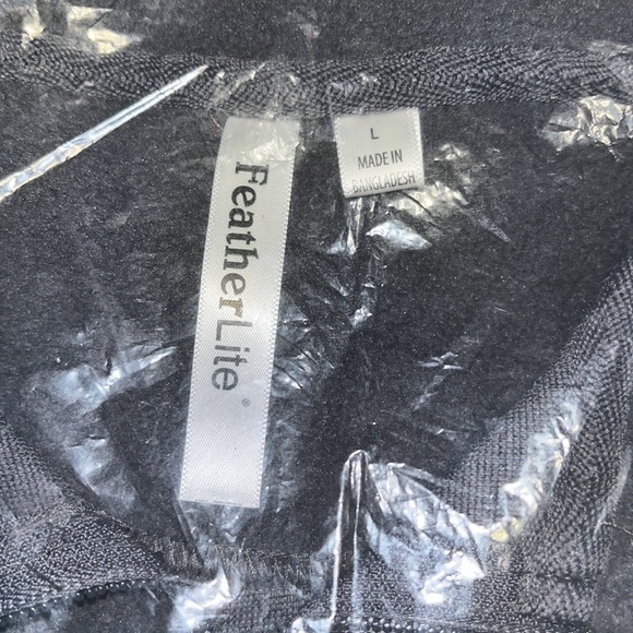 Men’s Large FeatherLite Micro Fleece Vests (NWT) - Picture 4 of 7